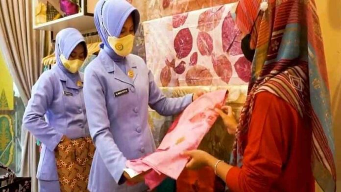 Peluang Bisnis Batik Ecoprint Sangat Terbuka Lebar di Tahun 2022