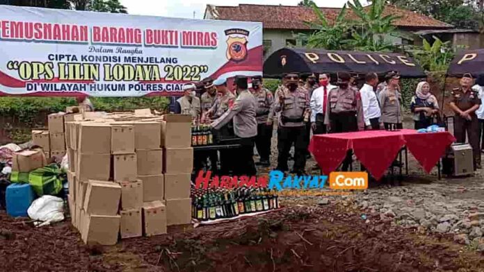 Ribuan Botol Miras