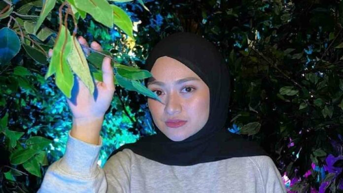 Profil Nathalie Holscher, Sempat Ingin Lepas Hijab!