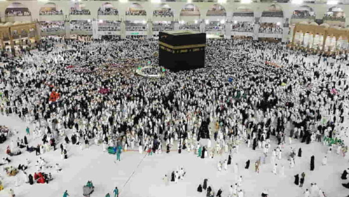 Tata Cara Sholat Tawaf, Syarat, dan Keutamaannya
