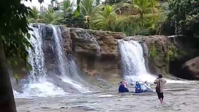 Wisata Tahun Baru di Curug Dengdeng Tasikmalaya