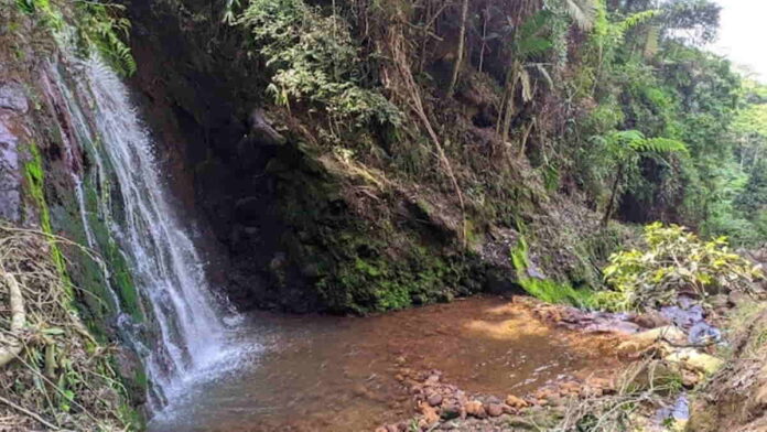 Curug Putih Tasikmalaya