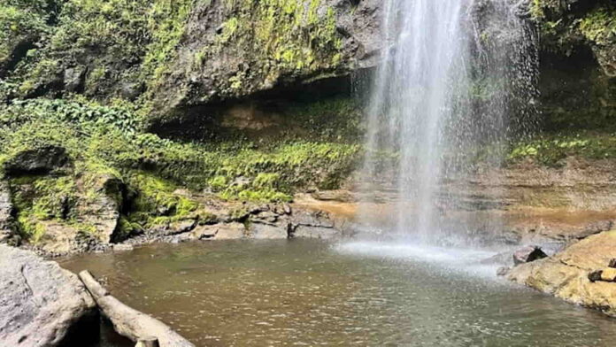Objek Wisata Curug Cimanintin Tasikmalaya