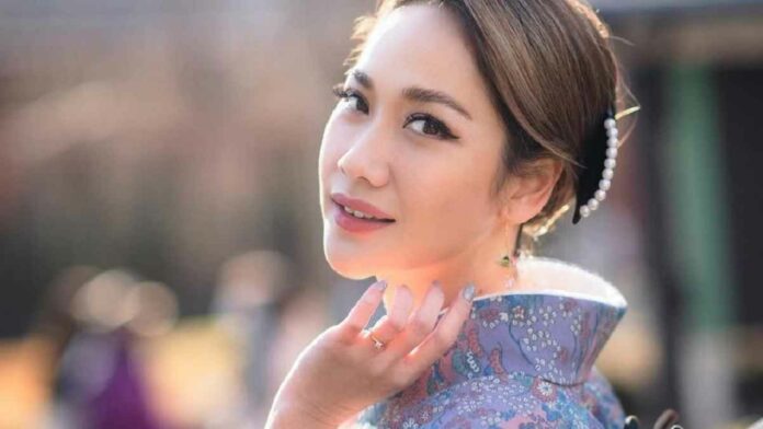 Profil Bunga Citra Lestari, Cantik Pakai Kimono di Jepang!