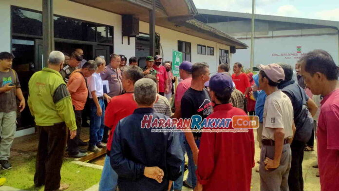 Puluhan Karyawan PT APL Kota Banjar Serbu Kantor Perusahaan