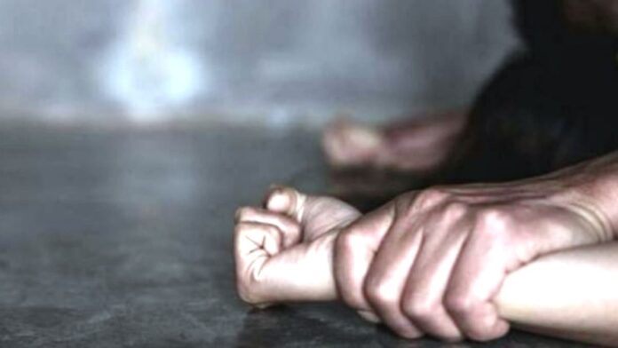Anak Perempuan di Tasikmalaya