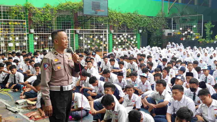 Satlantas Polres Banjar Sosialisasikan Aturan Berkendara Kepada Pelajar
