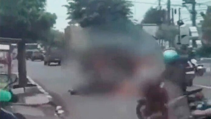 Terlindas Mobil TNI