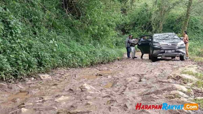 Jalan rusak
