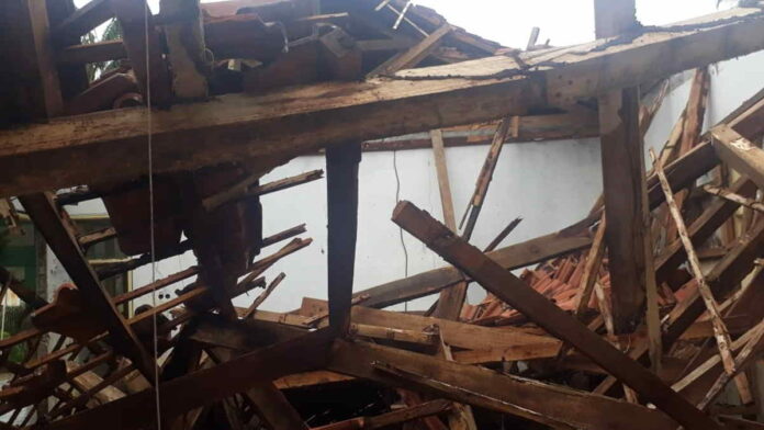 Diguyur Hujan, Tiga Ruang Kelas SDN 2 Putrapinggan Pangandaran Ambruk