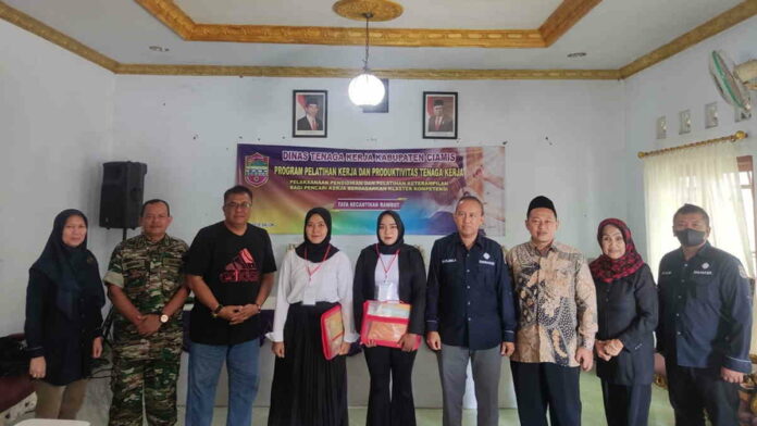 Disnaker Ciamis Gelar Pelatihan Keterampilan Tata Kecantikan Rias Rambut