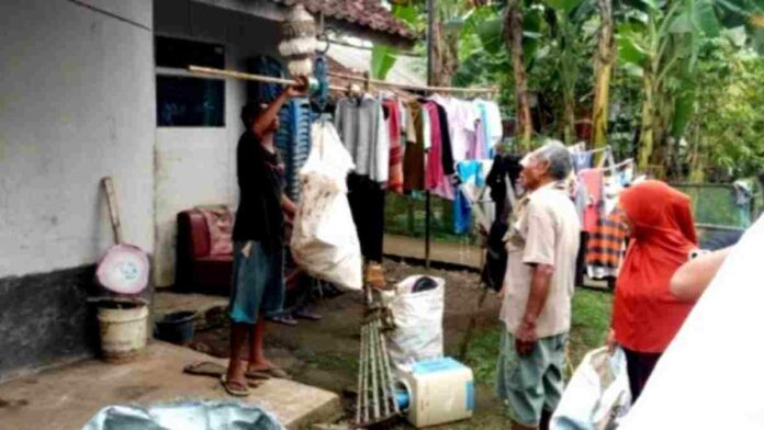 Bayar PBB sampah