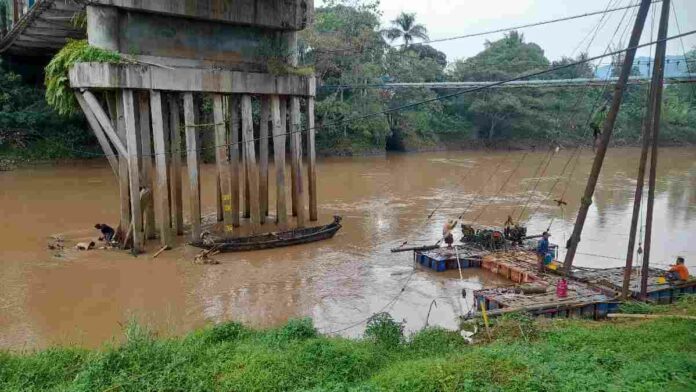 Perbaikan Tiang Pancang Jembatan