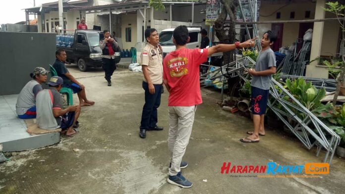 Maling Gondol 29 Pipa Besi Tenda Hajatan di Bekasi