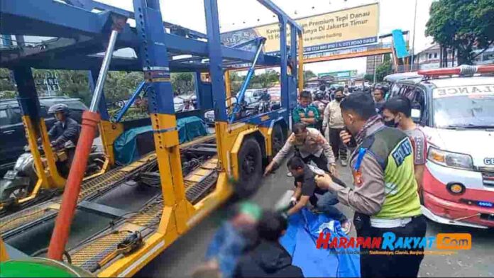 Minibus Belok Mendadak, Pengemudi Ojol Tewas Terlindas Truk di Kota Bekasi