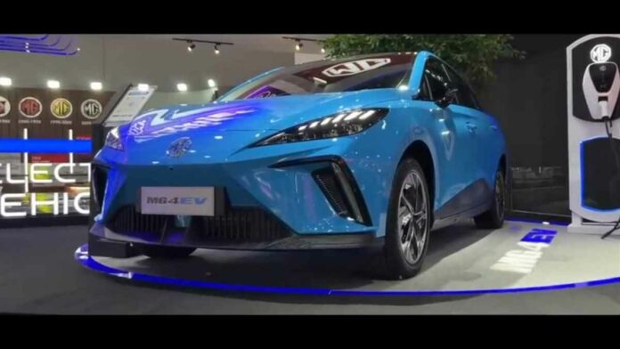 Mobil Crossover MG4 EV Tampil Sporty dan Futuristik