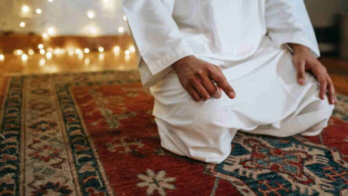 Akibat Meninggalkan Sholat 5 Waktu, Mendapatkan 15 Siksaan