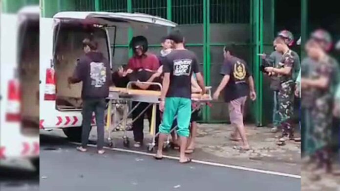 Belok Mendadak Tanpa Sein, Tabrakan Motor di Jalan Raya Kawali - Ciamis Tak Terhindarkan