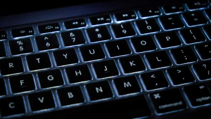 Cara Menyalakan Lampu Keyboard Laptop