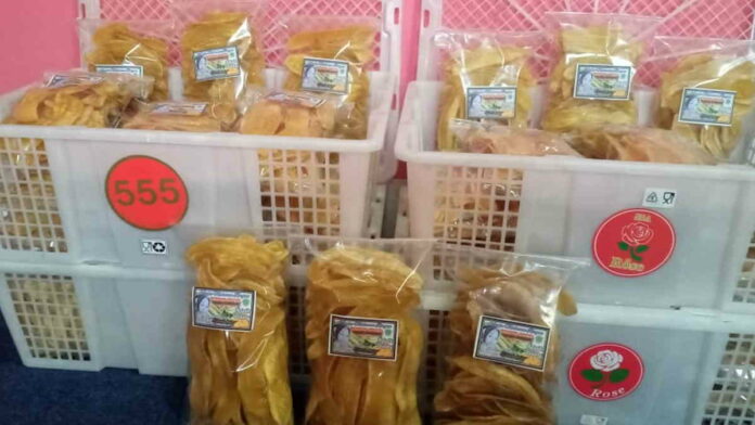 Dapur Ceu Idar Langkaplancar Pangandaran, Olah Bahan Lokal Jadi Cemilan Lezat