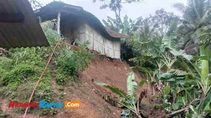 Dua Tebing di Mekarbuana Ciamis Longsor, Kandang Ayam Warga Terancam