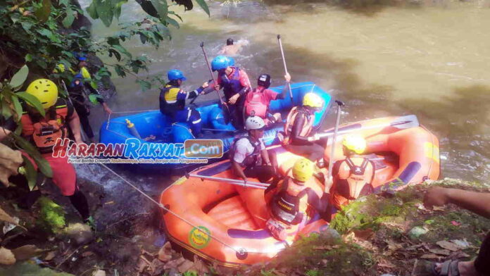 Hari Kedua Pencarian Korban Terbawa Arus Sungai di Tasikmalaya Belum Ditemukan