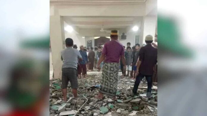 Kubah Masjid Ambruk