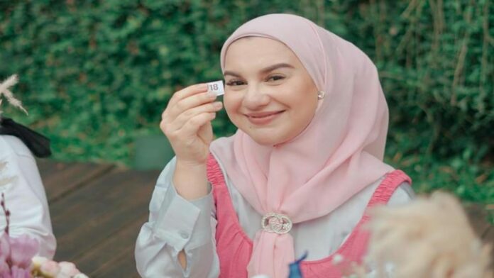 Profil Irish Bella, Artis Keturunan Belgia Sekaligus Istri Ammar Zoni