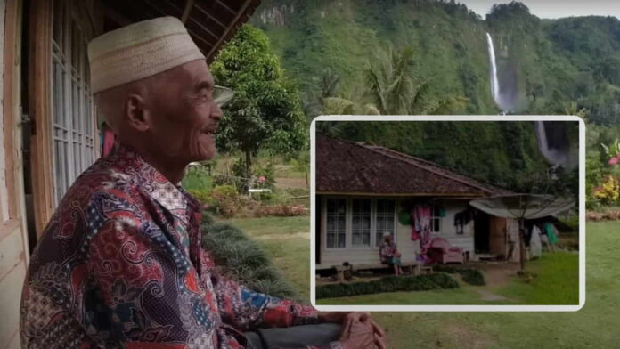 Rumah di Cianjur Punya View Air Terjun Viral