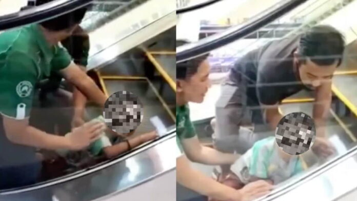 Bocah Kejepit Tangga Eskalator di Jambi