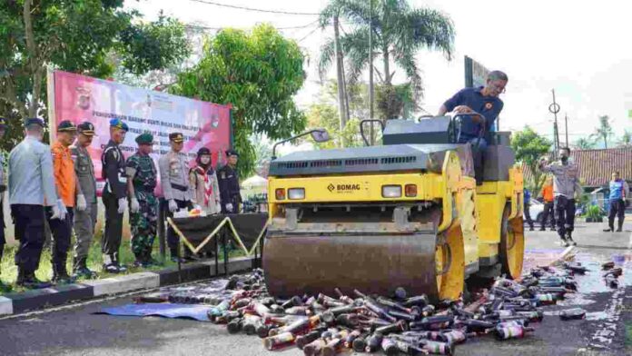 Botol Minuman Keras