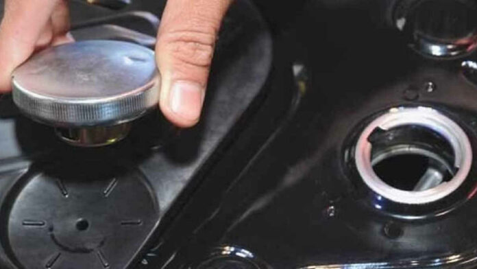 Ciri-Ciri Tangki Motor Bocor dan Solusi Mengatasinya