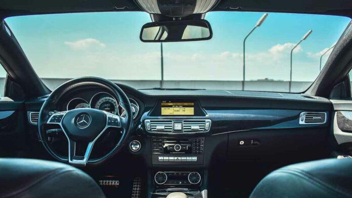 Dashboard Mobil Panas, Ini Penyebab dan Cara Mencegahnya