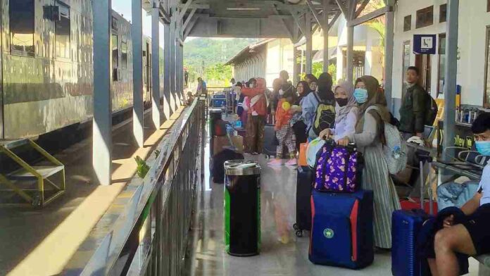 Arus balik stasiun banjar
