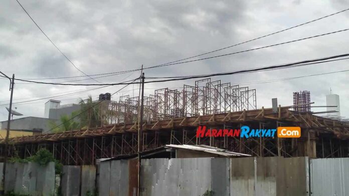Pembangunan Mall Ria Busana