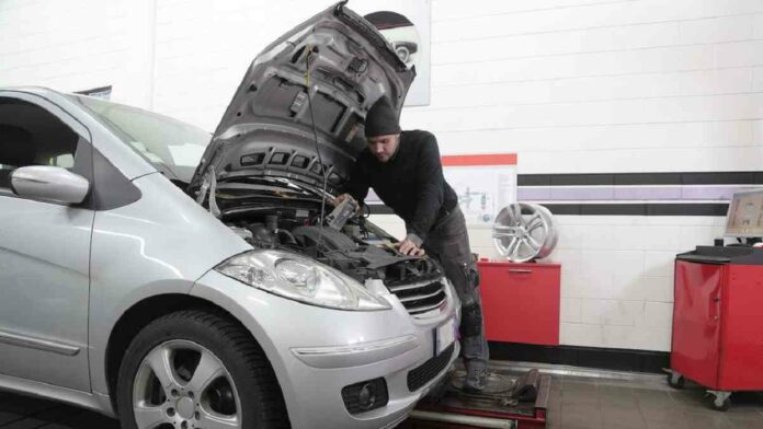 Penyebab Air Radiator Mobil Meluap, Overheat Salah Satunya