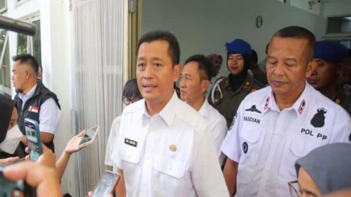Plh Wali Kota Bandung Ema Sumarna