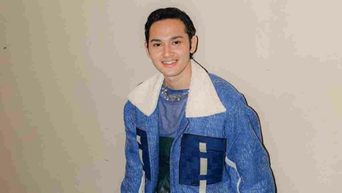 Profil Clay Gribble, Aktor Blasteran Indonesia Australia