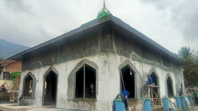 Setelah Dibangun Polres Garut, Masjid yang Dibakar Orang Gila Sudah Bisa Digunakan