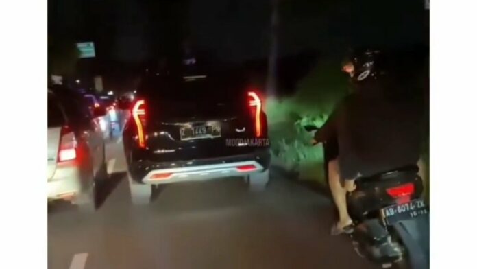 Viral, Aksi Ugal-ugalan Mobil Dinas Pj Walikota Tasikmalaya
