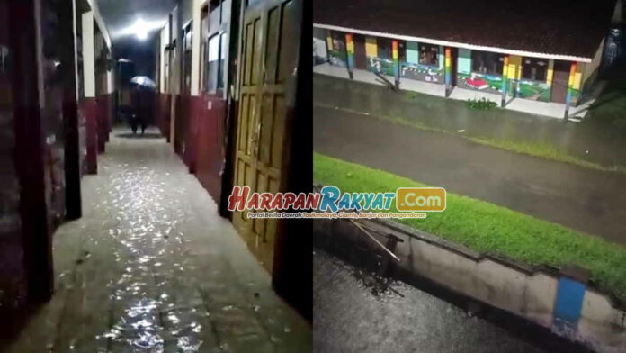 Banjir Rendam Bangunan SD di Baregbeg Ciamis