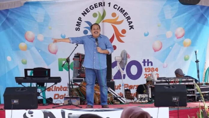 Guru Muda yang Mengundurkan Diri