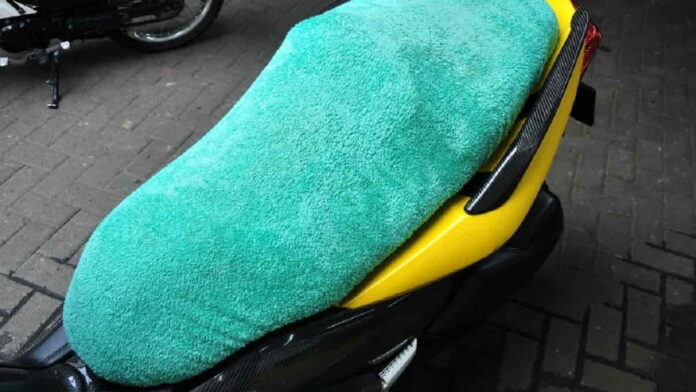Cover Jok Motor Anti Kucing Solusi Kurangi Risiko Kerusakan