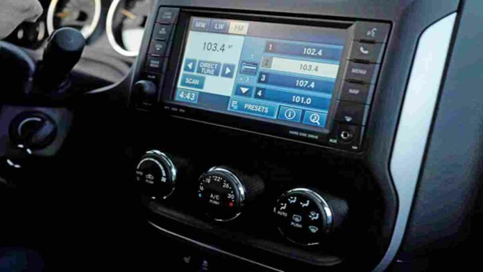 Head Unit Mobil Tidak Mau Mati, Berikut Penyebab dan Solusinya