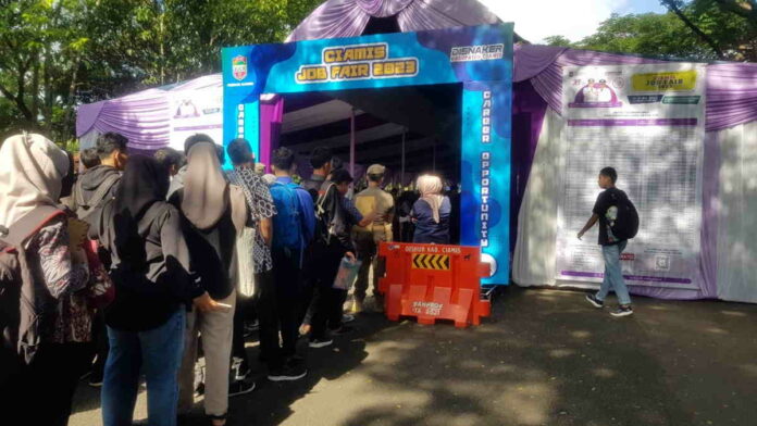 Job Fair di Ciamis Membludak, Pendaftar Sampai 6.000 Orang Lebih