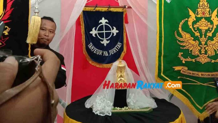 Mahkota Binokasih