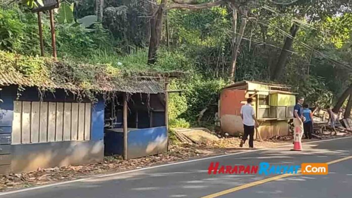 Melanggar, Bangunan Liar di Baregbeg Ciamis Dibongkar