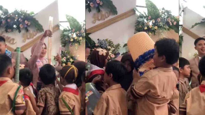 Momen Lucu Sekelompok Anak SD