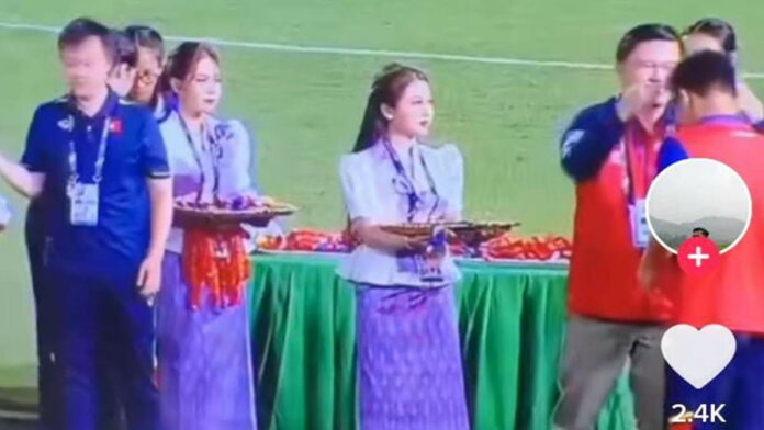 Nyinyiran Netizen ke Sea Games Kamboja, Masa Bagikan Medali Pakai Meja Prasmanan