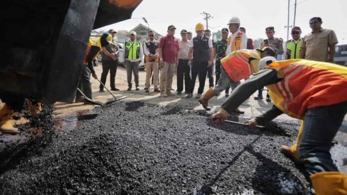 perbaikan jalan provinsi